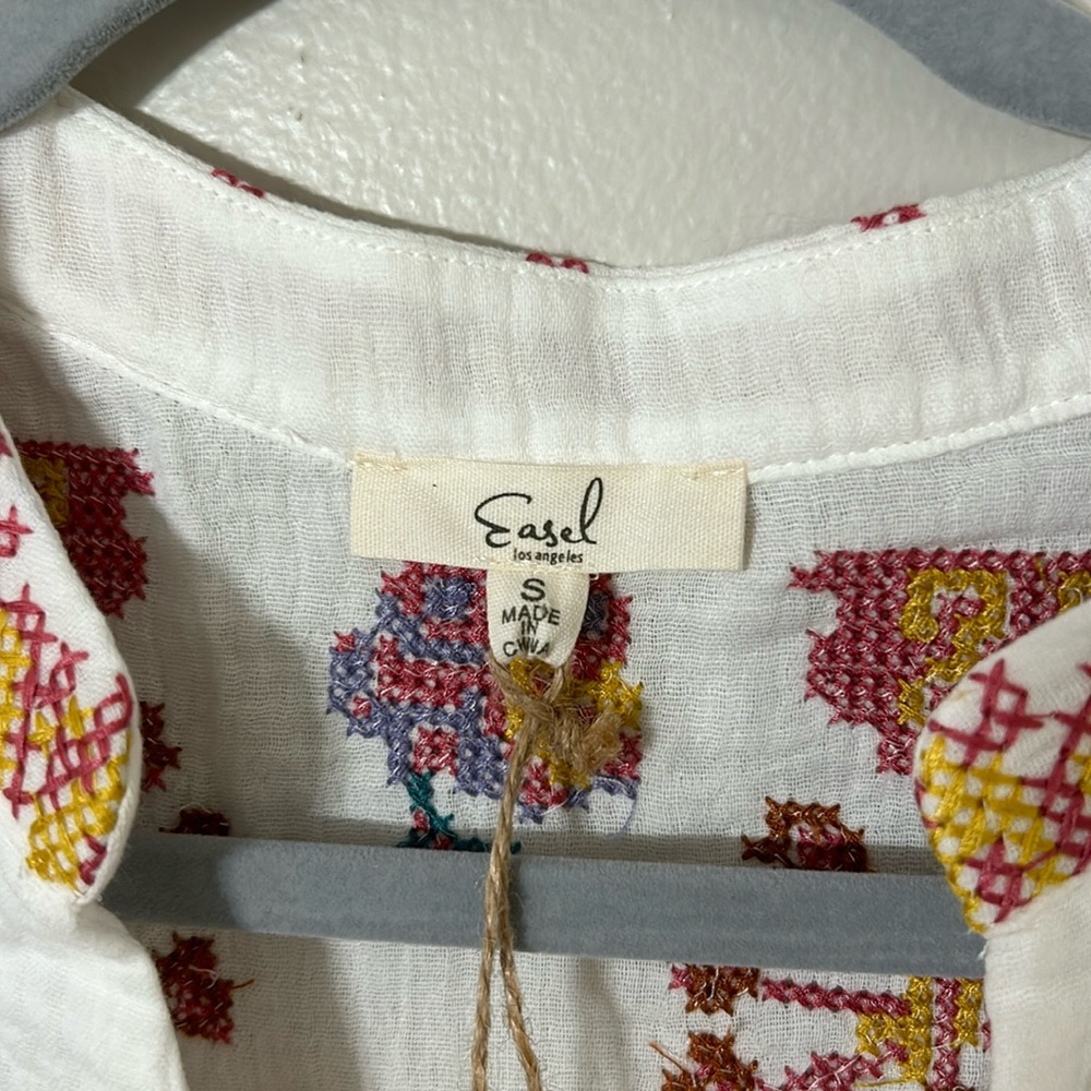 Easel embroidered boho gauze top Size small NWT - Picture 6 of 7